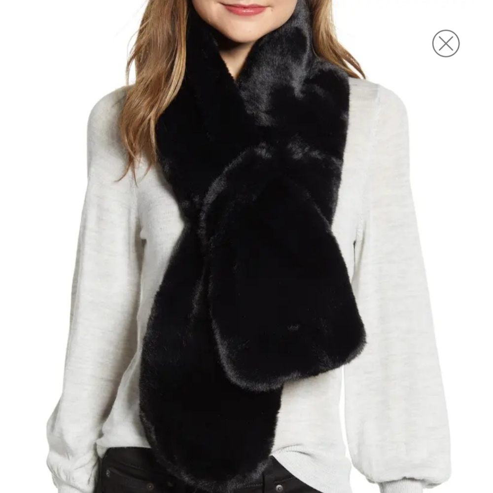 NWT Ugg faux fur scarf